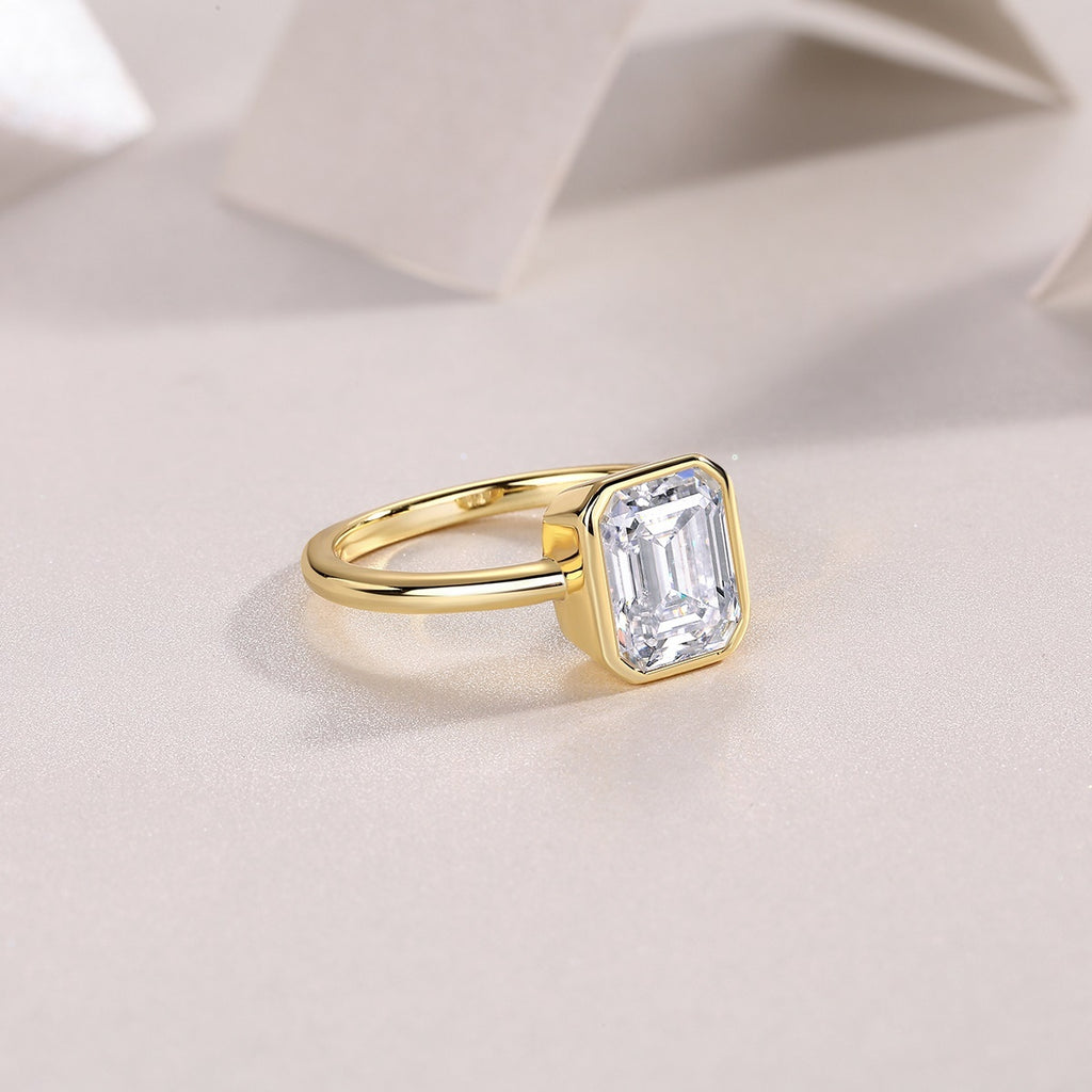 Pagoda - A Fashionable Diamond Jewelry Piece Set With Moissanite S925 Sterling Silver And Gold-plated Diamond Ring
